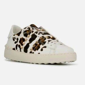 Valentino Rock stud leopard print sneaker